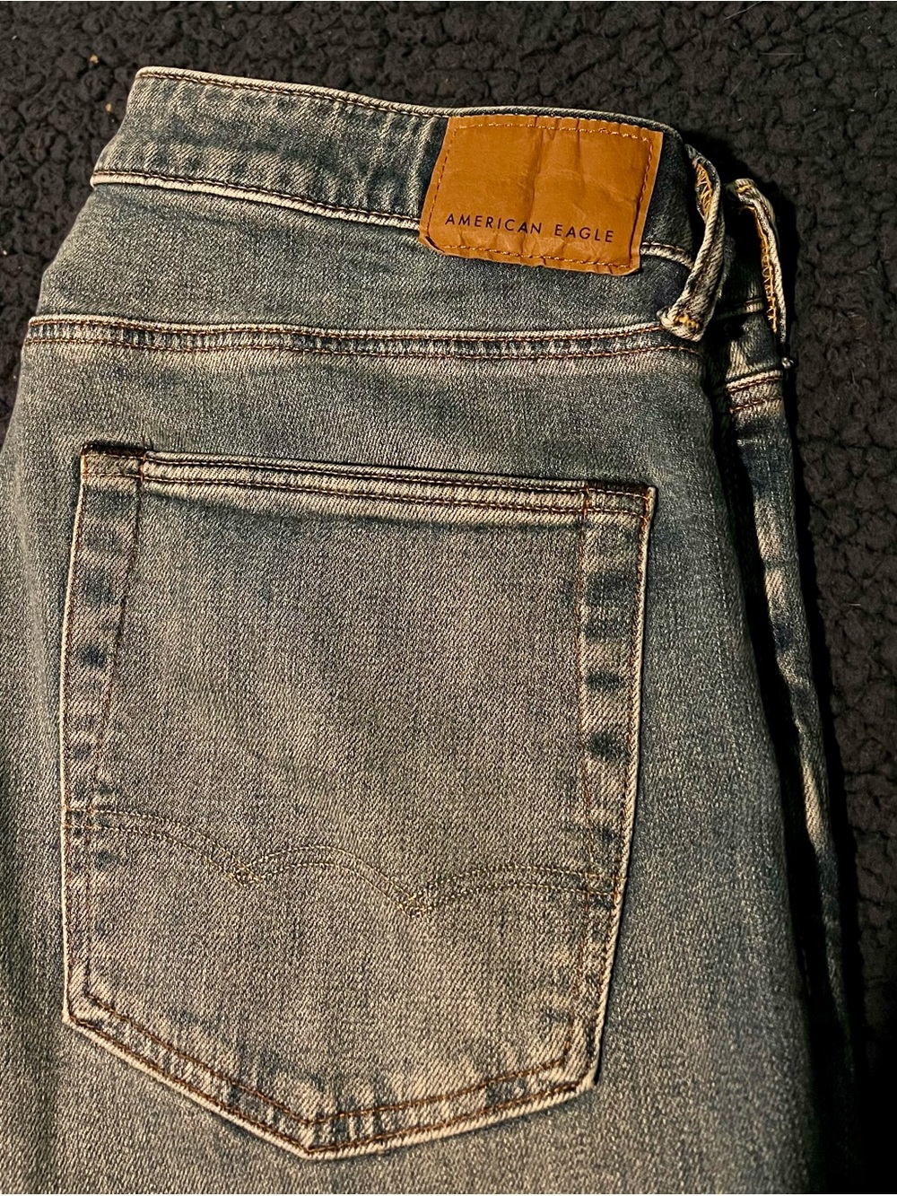 American Eagle men’s jeans